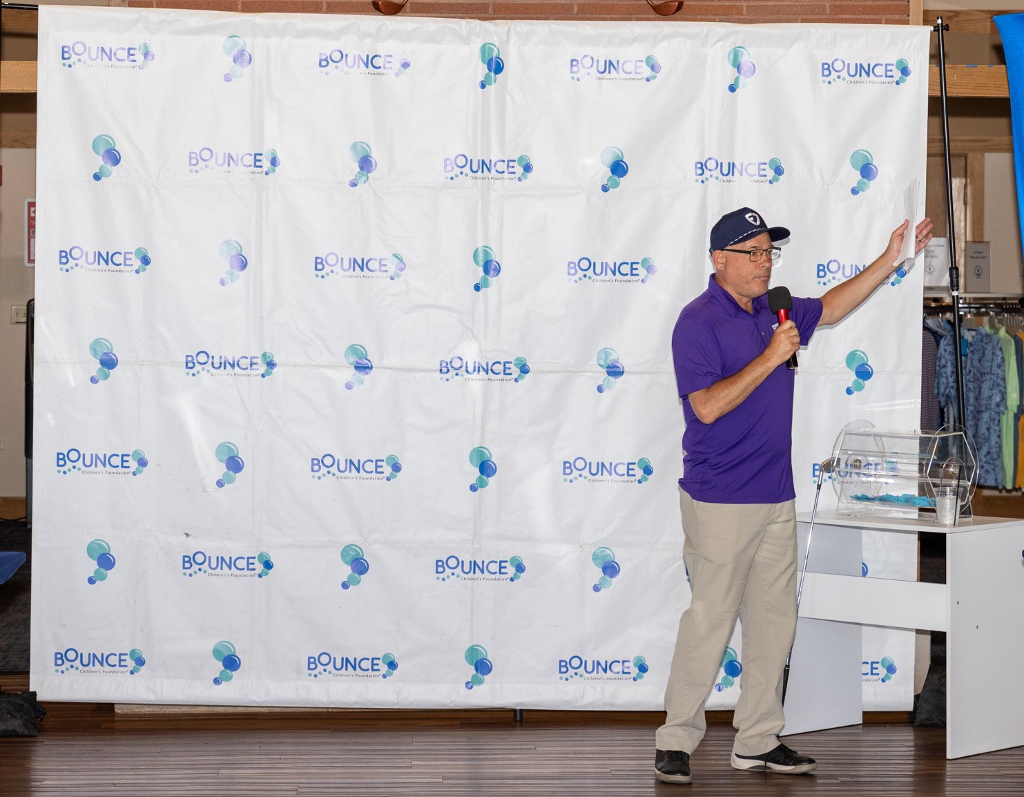 Jesse Rogers speaking at Birdies Fore Bounce 2026